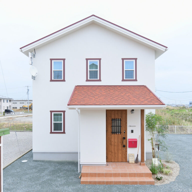 浜松市の注文住宅会社のエコーアートが建てたママンの家の外観写真