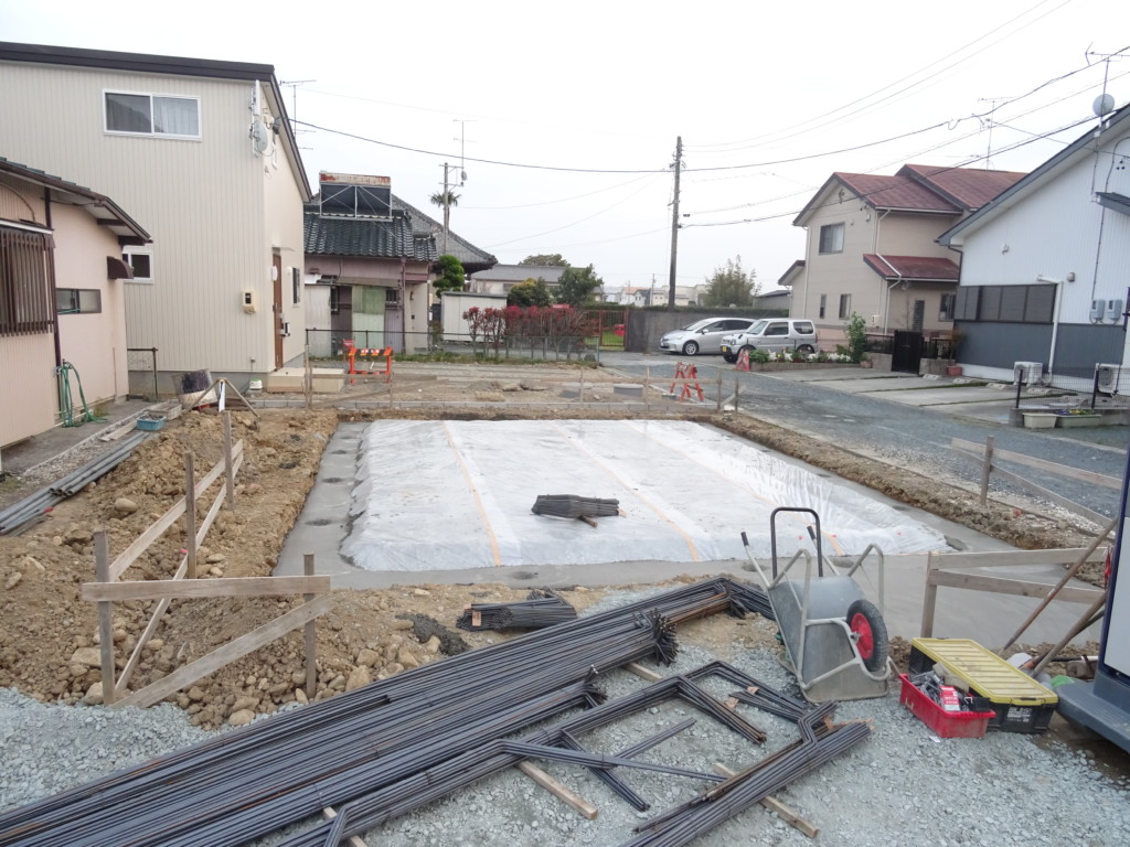 浜松市の注文住宅会社のエコーアートが行う基礎工事写真