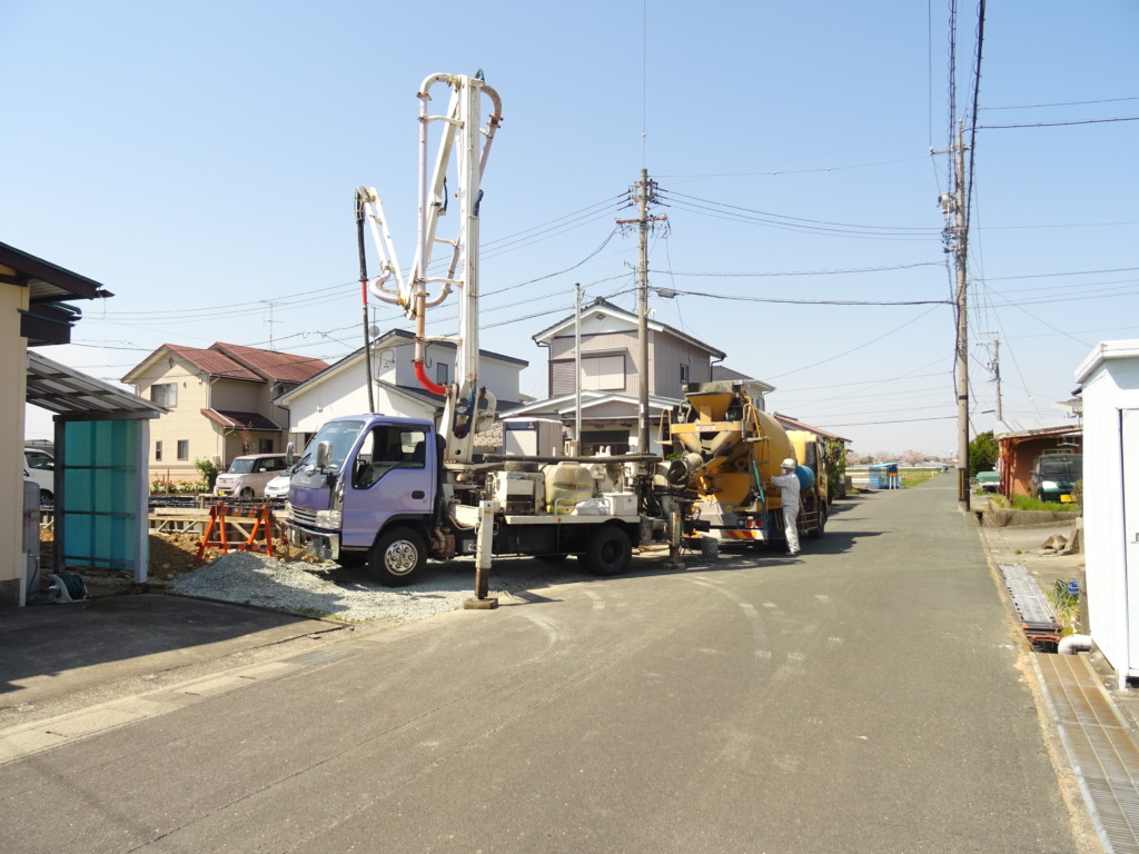 浜松市の注文住宅会社のエコーアートが行うコンクリート打設全景写真