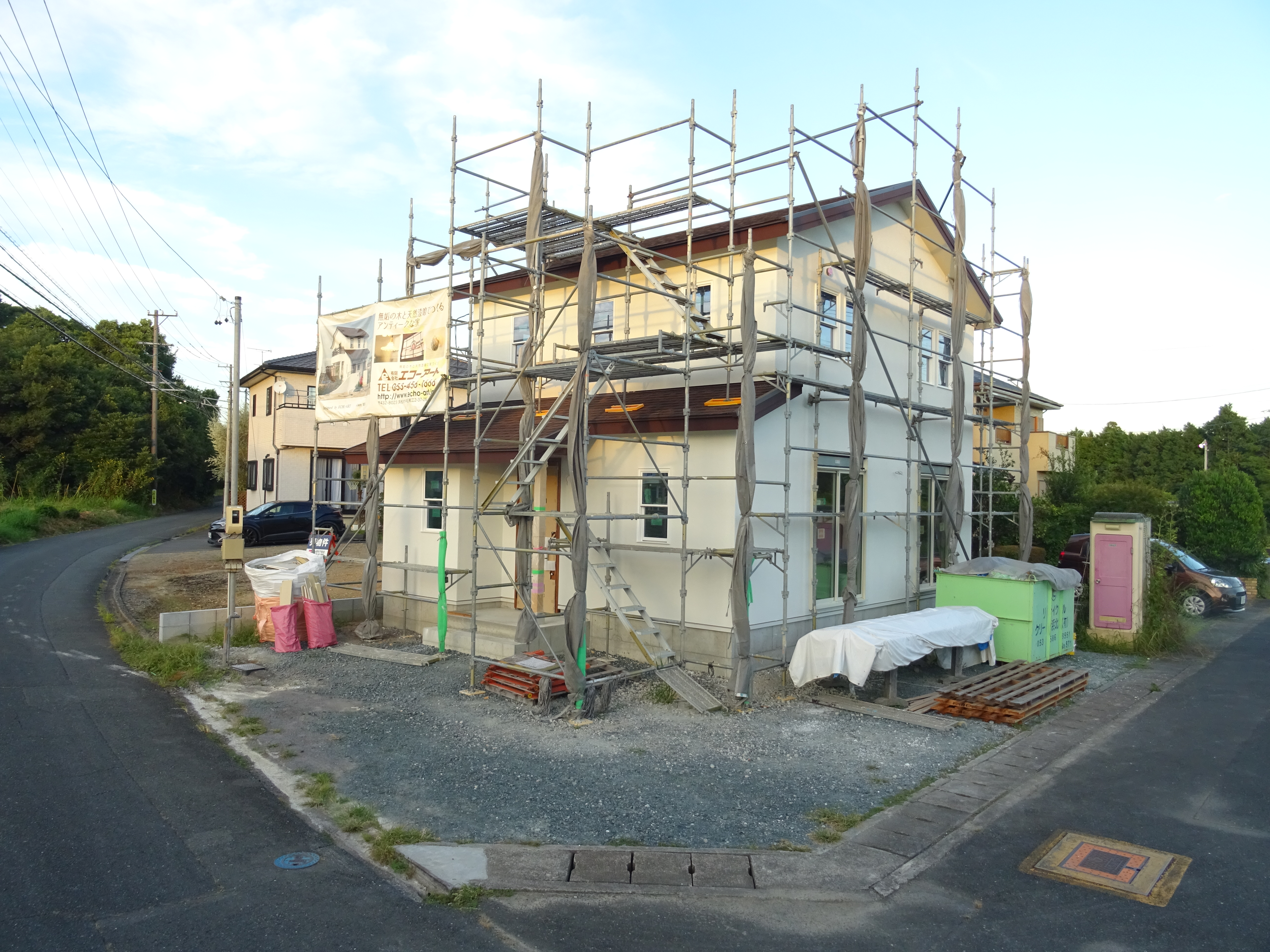 浜松市の注文住宅会社の工務店エコーアートが撮影したママンの家の外観写真