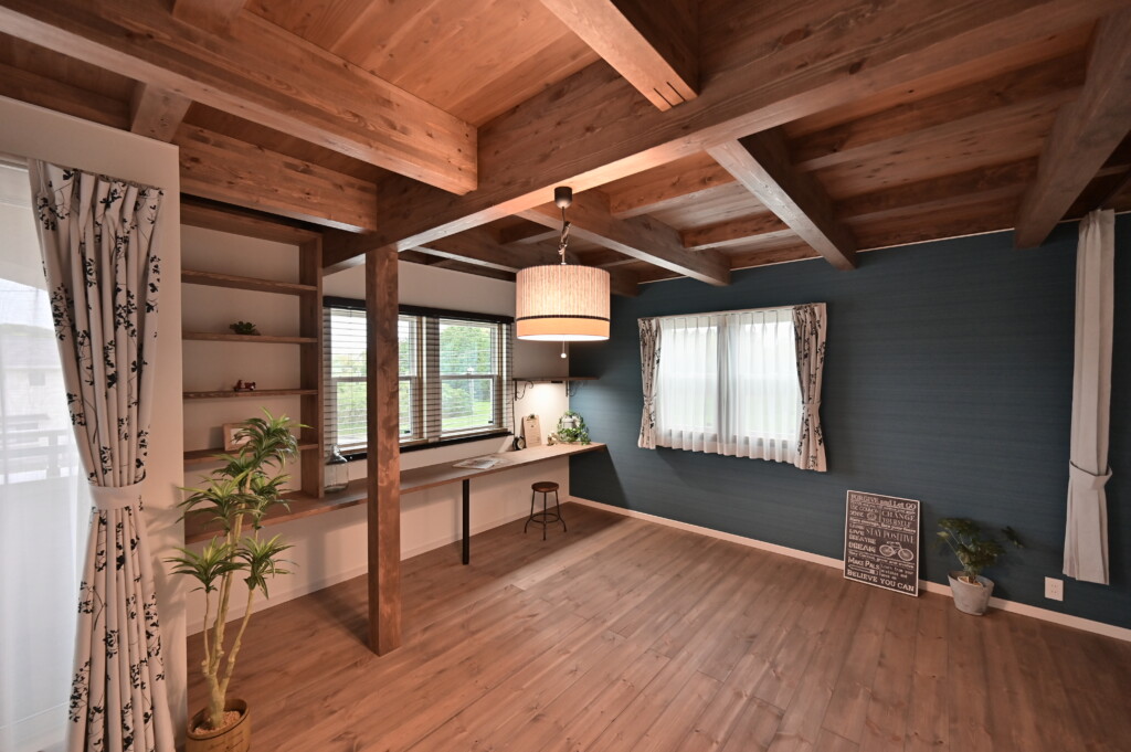 浜松市の工務店のエコーアートが建てたナチュラルヴィンテージスタイルの家の寝室写真