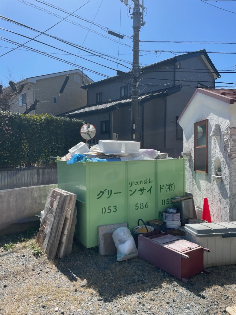 浜松市の注文住宅会社の工務店のエコ―アートが行う現場監督の仕事のイメージ写真