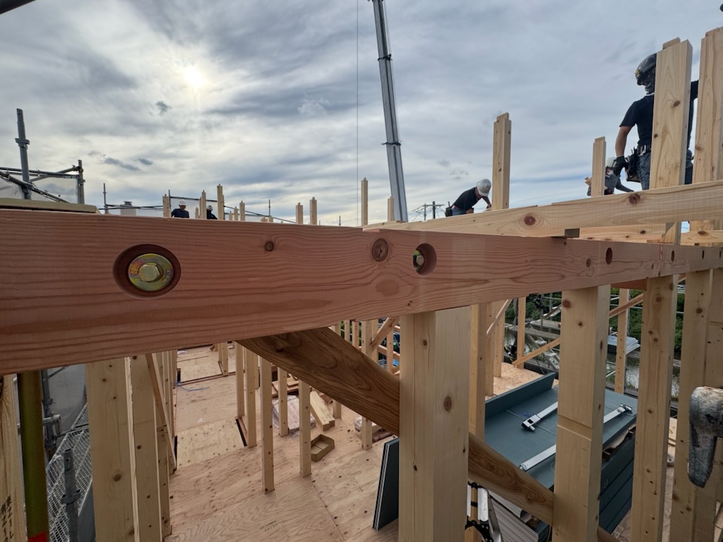 浜松市の注文住宅会社の工務店のエコーアートが行った熱橋処理前に写真。