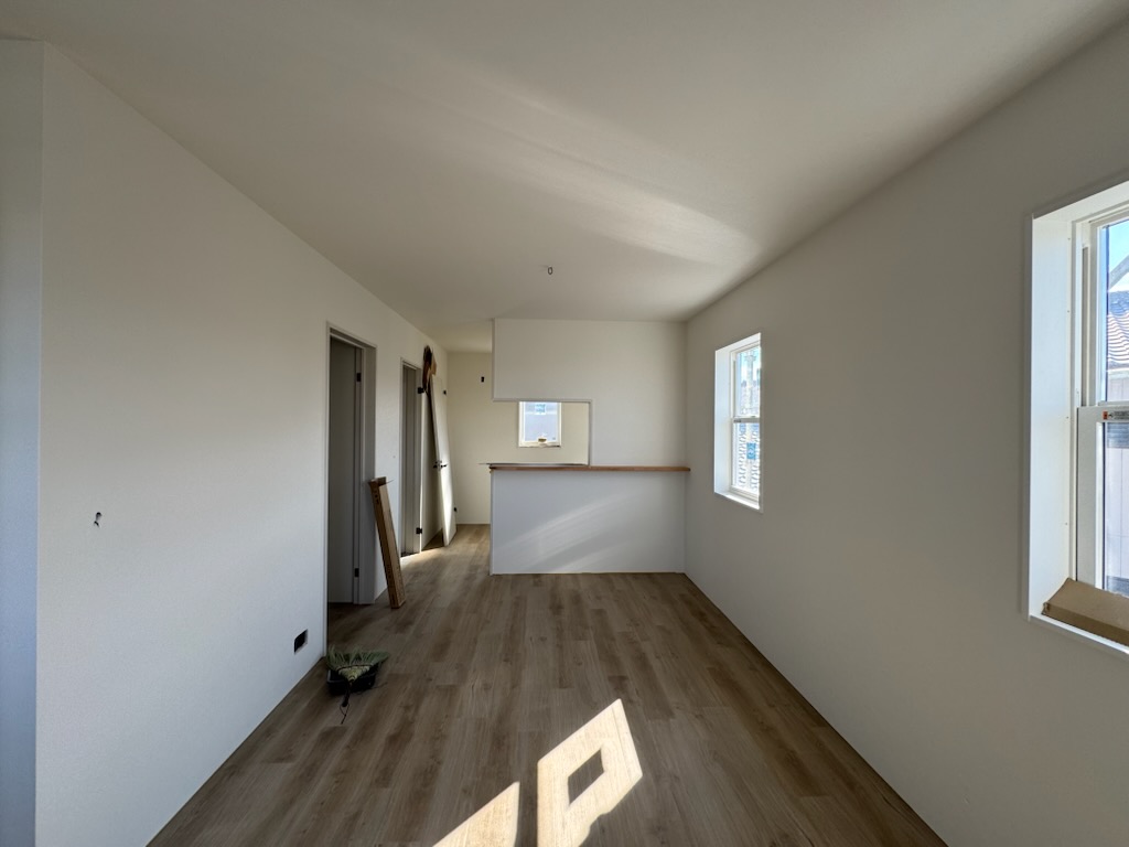 浜松市の注文住宅会社の工務店のエコーアートが施工中のかわいいアパートの２階完了写真