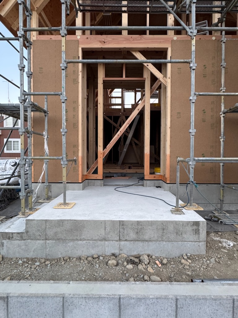 浜松市の注文住宅会社の工務店のエコーアートが施工中の現場の耐力壁写真