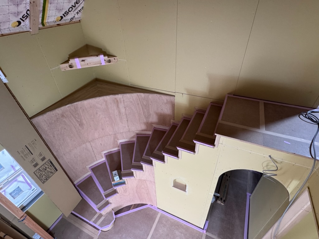 浜松市の注文住宅会社の工務店のエコーアートが考える理想の暮らしをイメージした施工中の写真